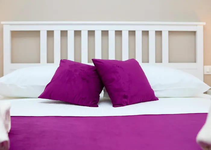 Golden Rose - Walking Distance 1 Km From Old Town