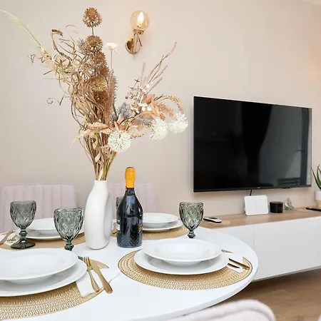 Golden Rose - Walking Distance 1 Km From Old Town Ντουμπρόβνικ