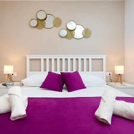 Lägenhet Golden Rose - Walking Distance 1 Km From Old Town *