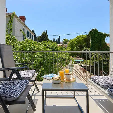 Golden Rose - Walking Distance 1 Km From Old Town Ντουμπρόβνικ