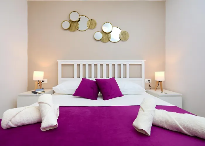 Lägenhet Golden Rose - Walking Distance 1 Km From Old Town *