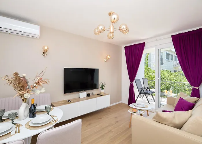 Lägenhet Golden Rose - Walking Distance 1 Km From Old Town *