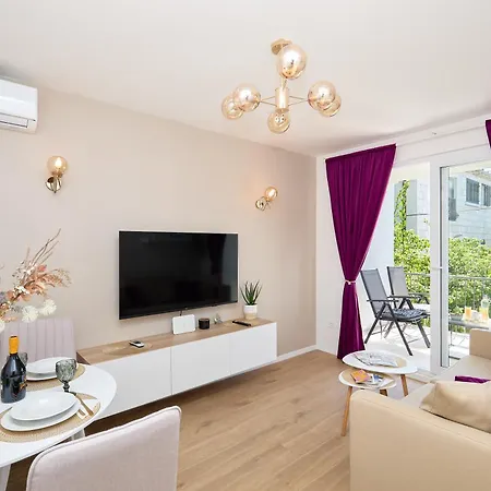 Apartamento Golden Rose - Walking Distance 1 Km From Old Town *