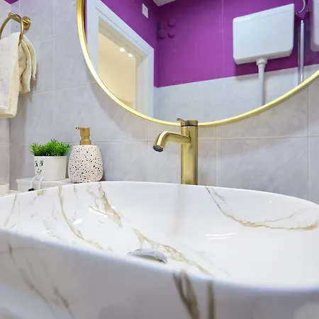 Golden Rose - Walking Distance 1 Km From Old Town *