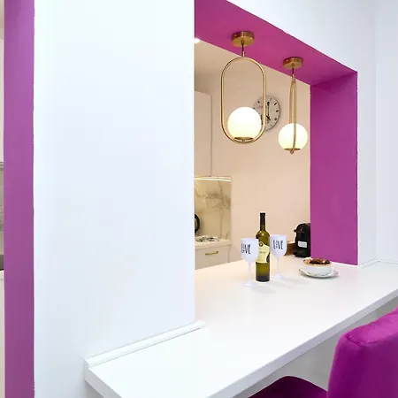 Golden Rose - Walking Distance 1 Km From Old Town