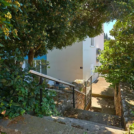 Apartament Golden Rose - Walking Distance 1 Km From Old Town Dubrownik