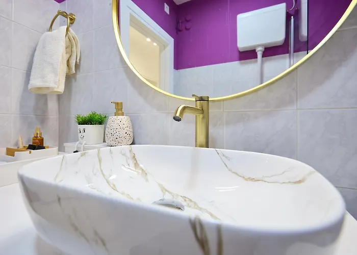 Golden Rose - Walking Distance 1 Km From Old Town *