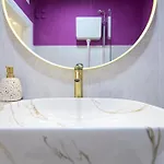 Apartman Golden Rose - Walking Distance 1 Km From Old Town